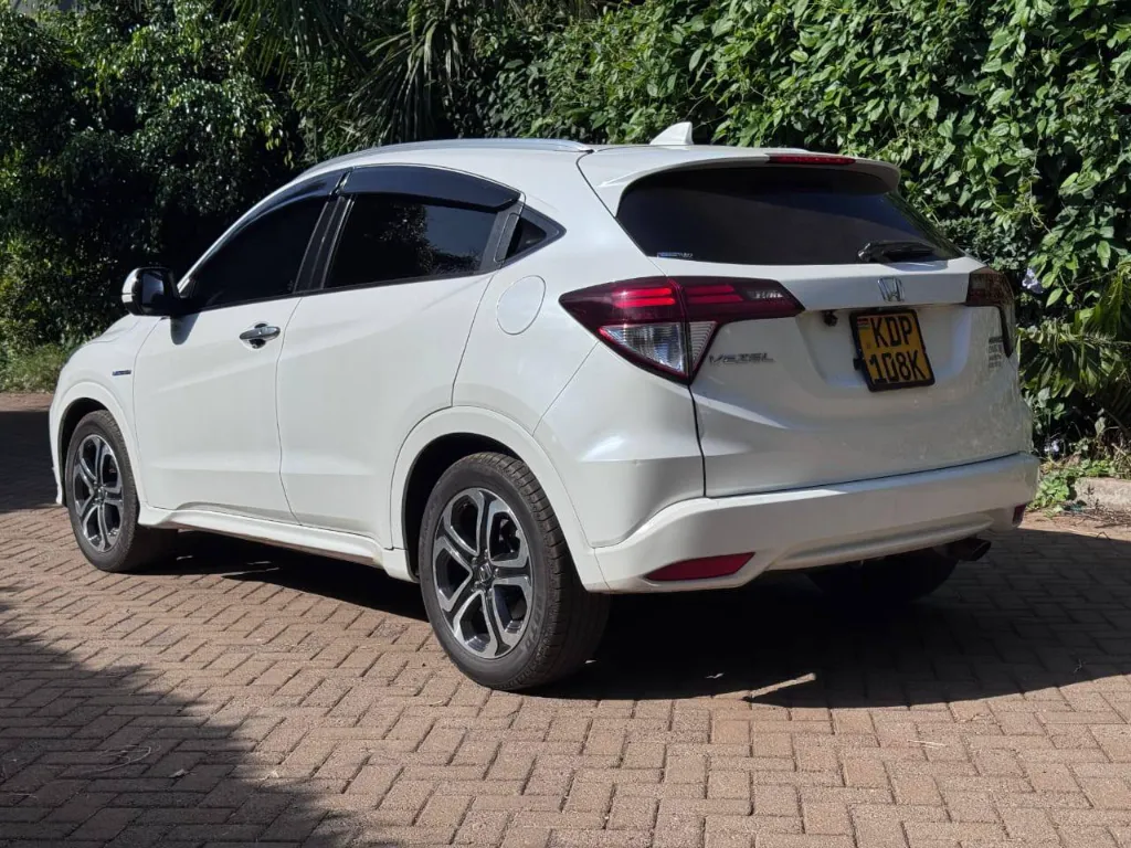 HONDA VEZEL HYBRID FOR SALE (3).webp