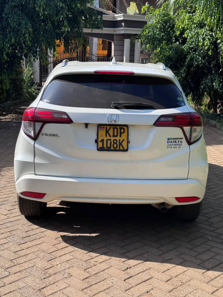 HONDA VEZEL HYBRID FOR SALE (7).webp