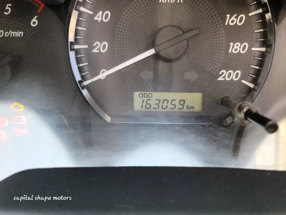 TOYOTA HILUX  FOR SALE (3).webp