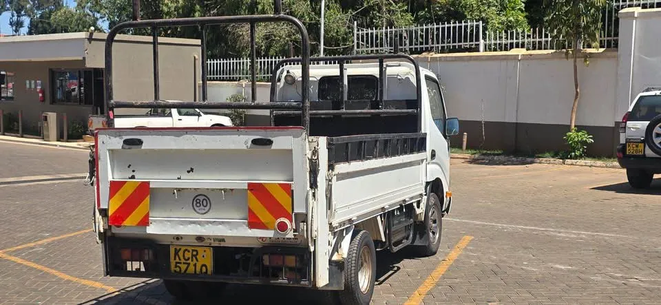 TOYOTA DYNA ON SALE (5).webp