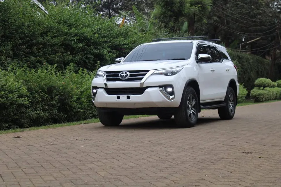 TOYOTA FORTUNER 2019 FOR SALE (15).webp