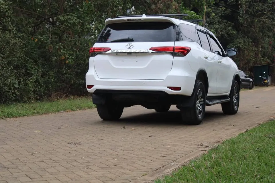 TOYOTA FORTUNER 2019 FOR SALE (13).webp