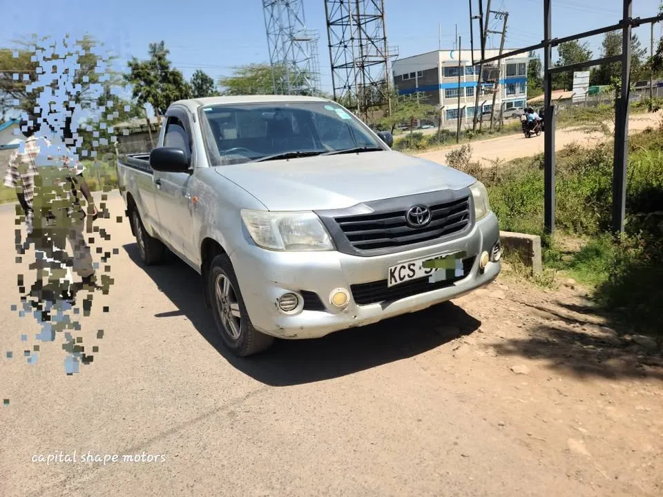 TOYOTA HILUX^^16/01/2026